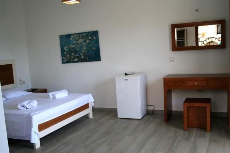 Spyridoula'S Guest House Himare Exterior photo
